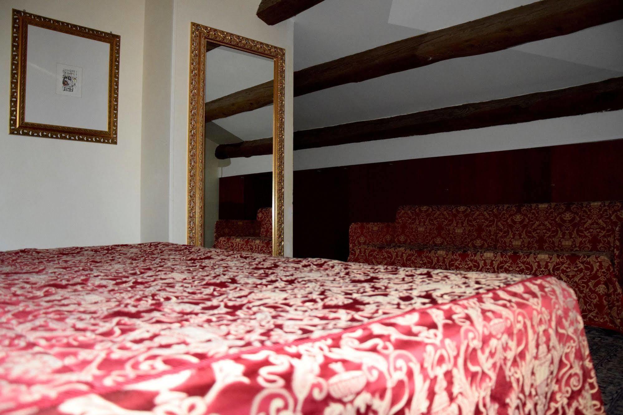 Hotel La Torre Moie Екстер'єр фото